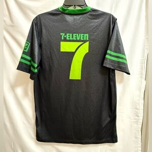 7-Eleven 7-11 Seven Eleven Green and Gray V-Neck Tee